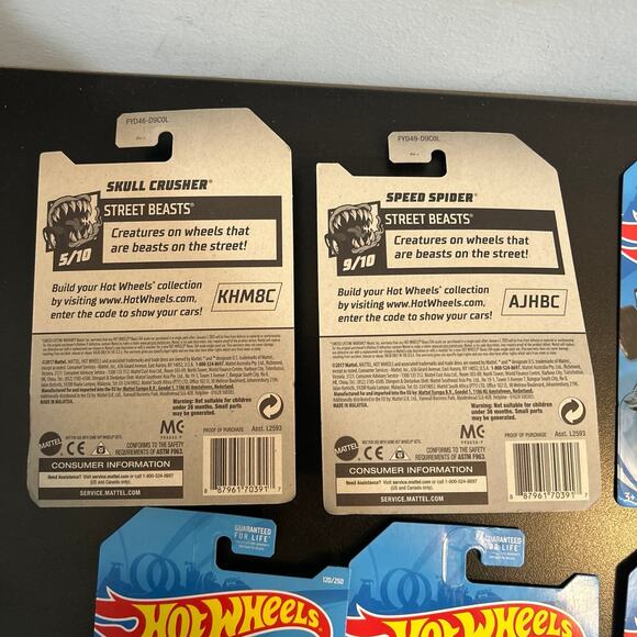 Lot of 8 Hot Wheels Cars New in Package 2017 Minecraft Batman Street Beasts HW - Picture 3 of 12